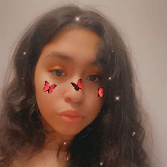 Meet your Posher, Ariana - Picture 1 of 1